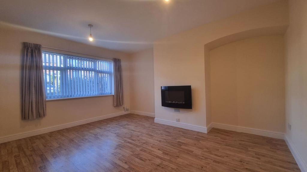 Hungary Hill, Stourbridge, West Midlands 3 bed semidetached house £