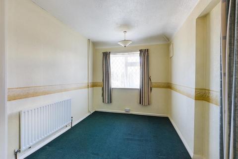 21 Overbury Crescent, New Addington, Croydon, CR0 0LR