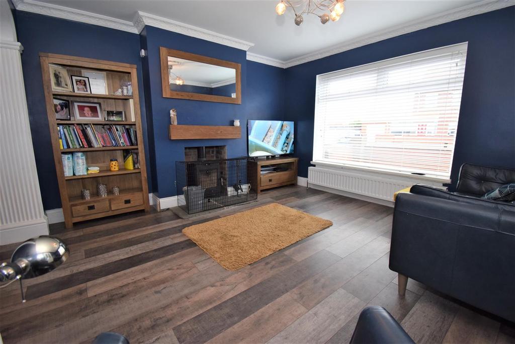 Hylton Avenue, South Shields 3 bed semidetached house £184,950