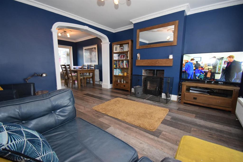 Hylton Avenue, South Shields 3 bed semidetached house £184,950