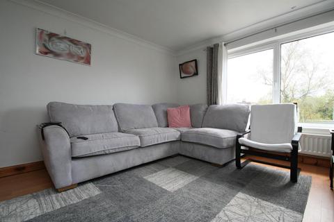 8 Luscombe Close, Caversham, Reading, RG4 5LG