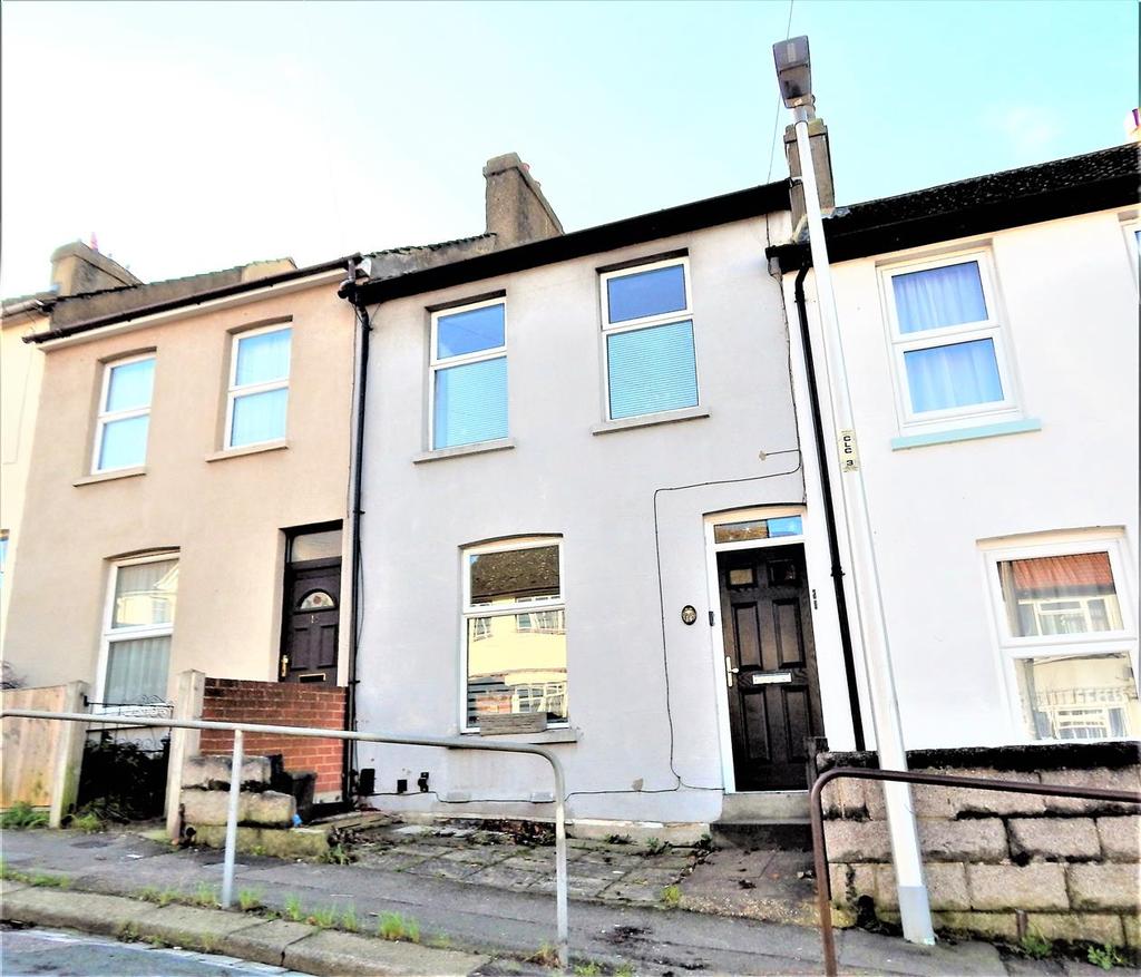 Cookham Hill, Rochester 2 bed terraced house £260,000