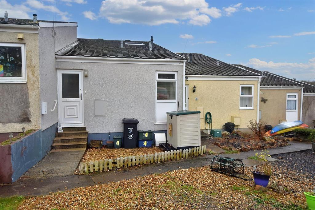 Llanteg Park, Llanteg, Narberth 3 bed terraced house £150,000