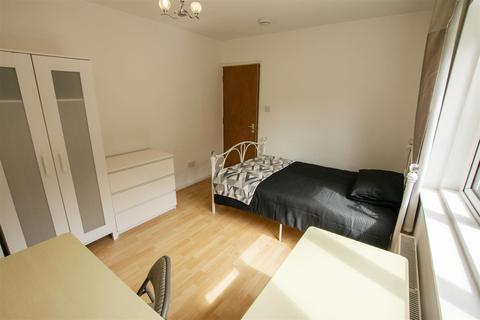 5 bedroom house to rent, Fladbury Crescent, Birmingham