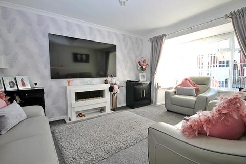 44 Godolphin, Tamworth, B79 7UF