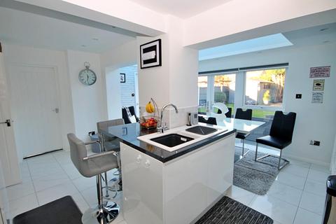44 Godolphin, Tamworth, B79 7UF