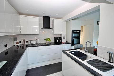 44 Godolphin, Tamworth, B79 7UF