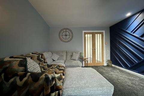 40 Bronte Close, Dewsbury, WF13 4SA