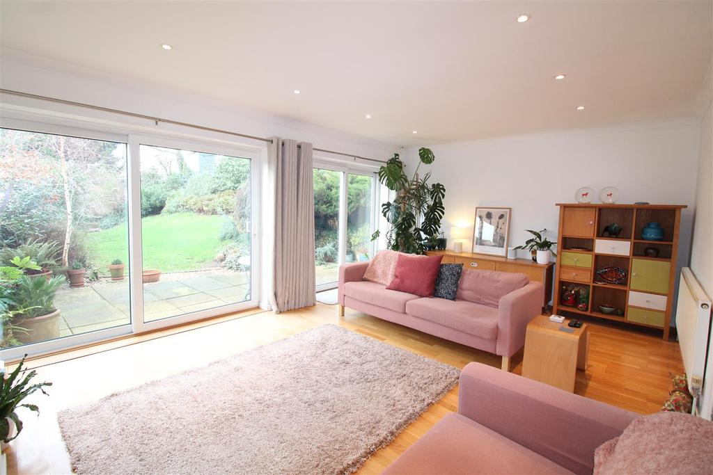 Cherry Street, Stourbridge 3 bed semidetached house for sale £295,000