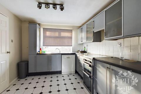 53 Bankfields Road, Eston, Middlesbrough, TS6 0TG