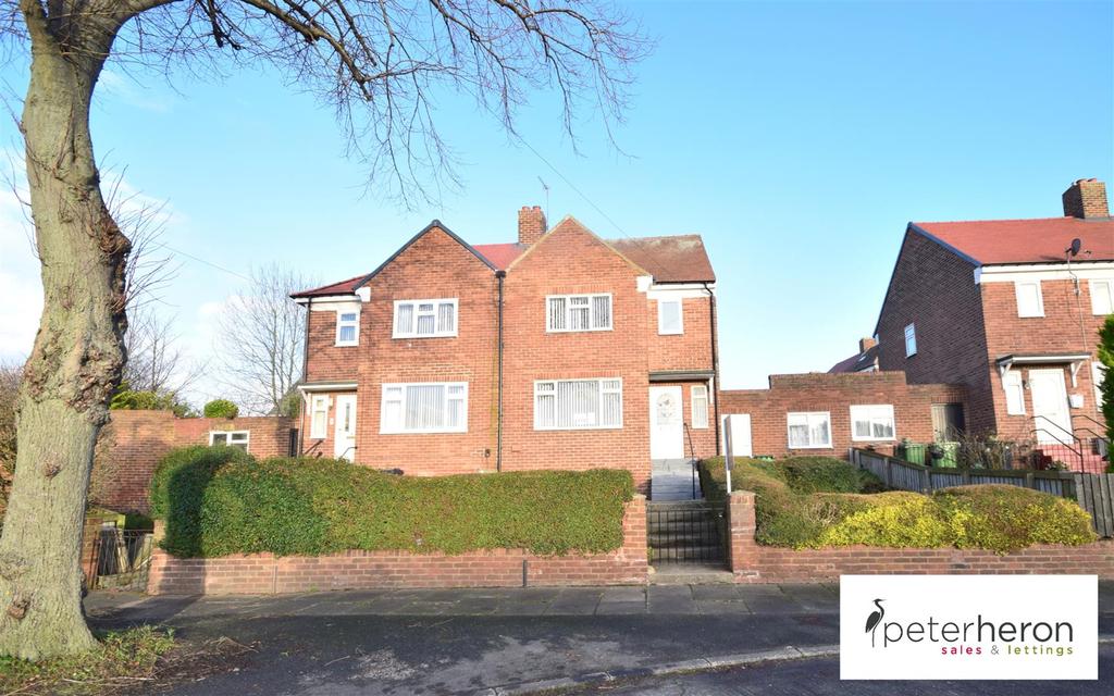 Ford Crescent, South Hylton, Sunderland 2 bed semidetached house £98,000