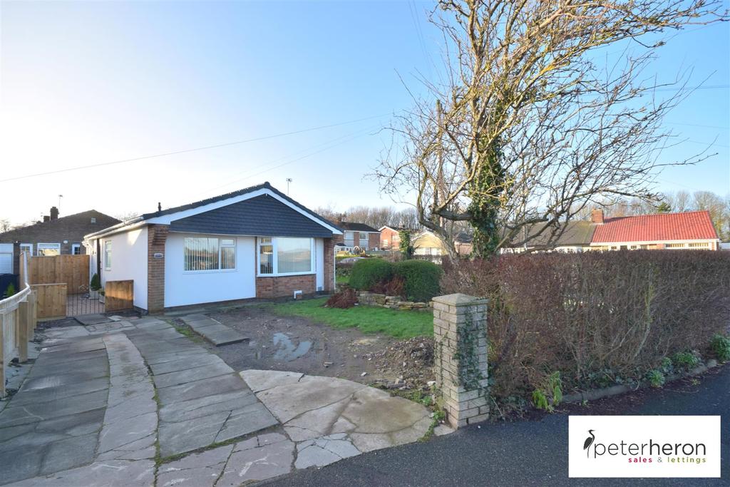 Sevenoaks Drive, Hastings Hill... 2 bed bungalow £235,000