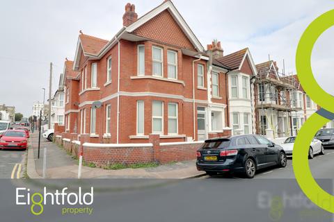 3 bedroom flat to rent, Arundel Street, Brighton