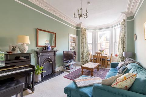 2 bedroom flat for sale - Polwarth Crescent, Edinburgh EH11
