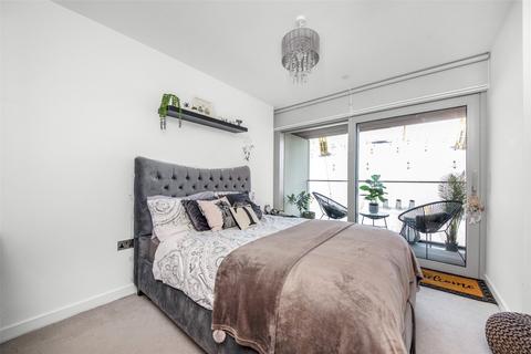 2 bedroom apartment for sale, Cutter Lane, Greenwich, London, SE10