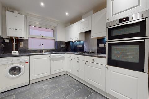 Chatsworth Square, Hove, BN3