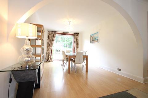 3 West Hill Way, London, N20 8QX