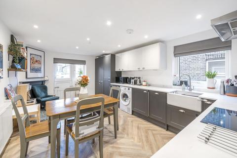14a Shipka Road, London, SW12 9QP