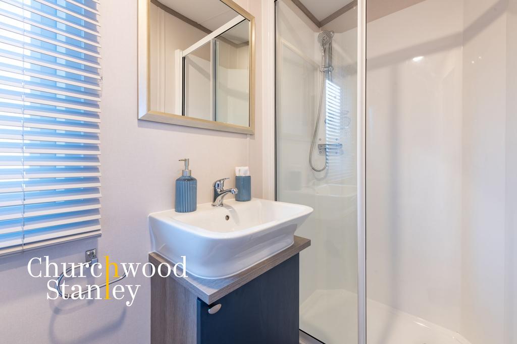 Bathroom/En-Suite