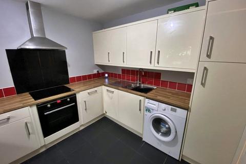 2 bedroom terraced house to rent, Derby Road, Manchester, Greater Manchester, M14