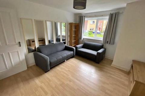 2 bedroom flat to rent, Whiteoak Road, Manchester, Greater Manchester, M14