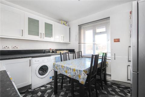 2 bedroom maisonette to rent, Ashford, Surrey, TW15