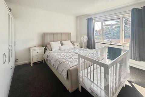 2 bedroom maisonette to rent, Chertsey Road, Ashford, Surrey, TW15
