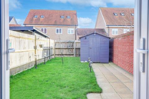 3 bedroom end of terrace house for sale - Tyson Road, Aylesbury HP18 0YW