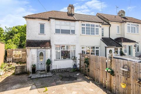 44 Rollesby Road, Chessington, KT9 2BZ