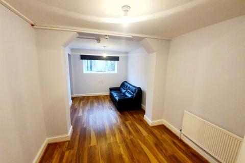 3 bedroom end of terrace house to rent - Glyn Road, London E5