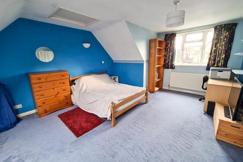82 Ouseley Road, Wraysbury, Staines-upon-thames, TW19 5JH