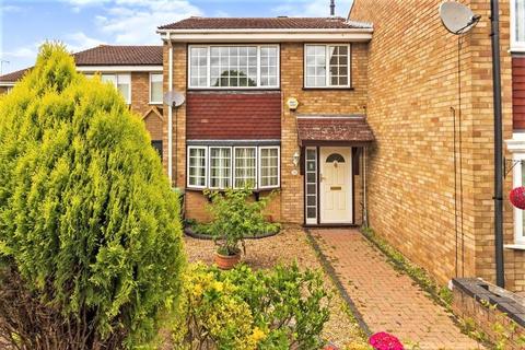 3 bedroom terraced house to rent, Elstree Road, Hemel Hempstead, Hertfordshire, HP2 7QP