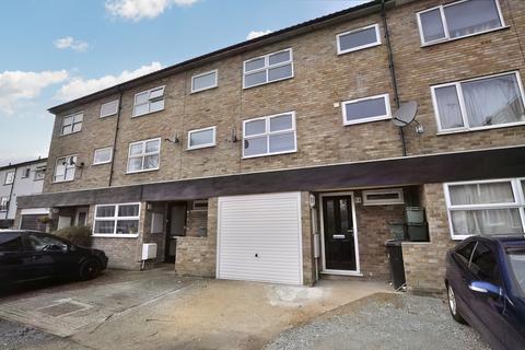 1 bedroom house of multiple occupation to rent, Parklands Drive, Chelmsford, Essex