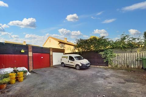 30 Juniper Close, Thetford, IP24 2YG