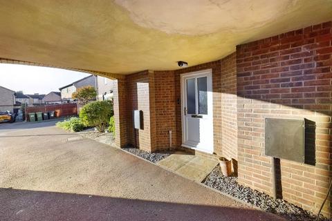 30 Juniper Close, Thetford, IP24 2YG