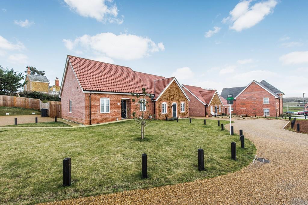 Hunstanton 2 bed semidetached bungalow for sale £295,000