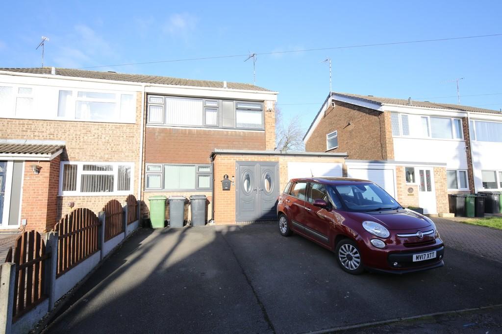 Sherbourne Avenue, Nuneaton 3 bed semidetached house £215,000