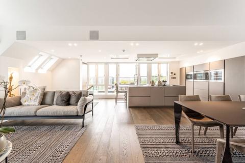 3 bedroom penthouse for sale, Kidderpore Avenue, Hampstead, London, NW3