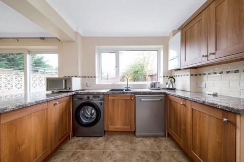 3 bedroom semi-detached house to rent, Faesten Way, Joydens Wood, Bexley