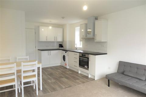 3 bedroom apartment to rent, Weydon Lane, Farnham, Surrey, GU9