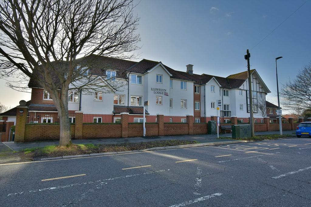 Cooden Drive, BexhillonSea, TN39 2 bed retirement property for sale