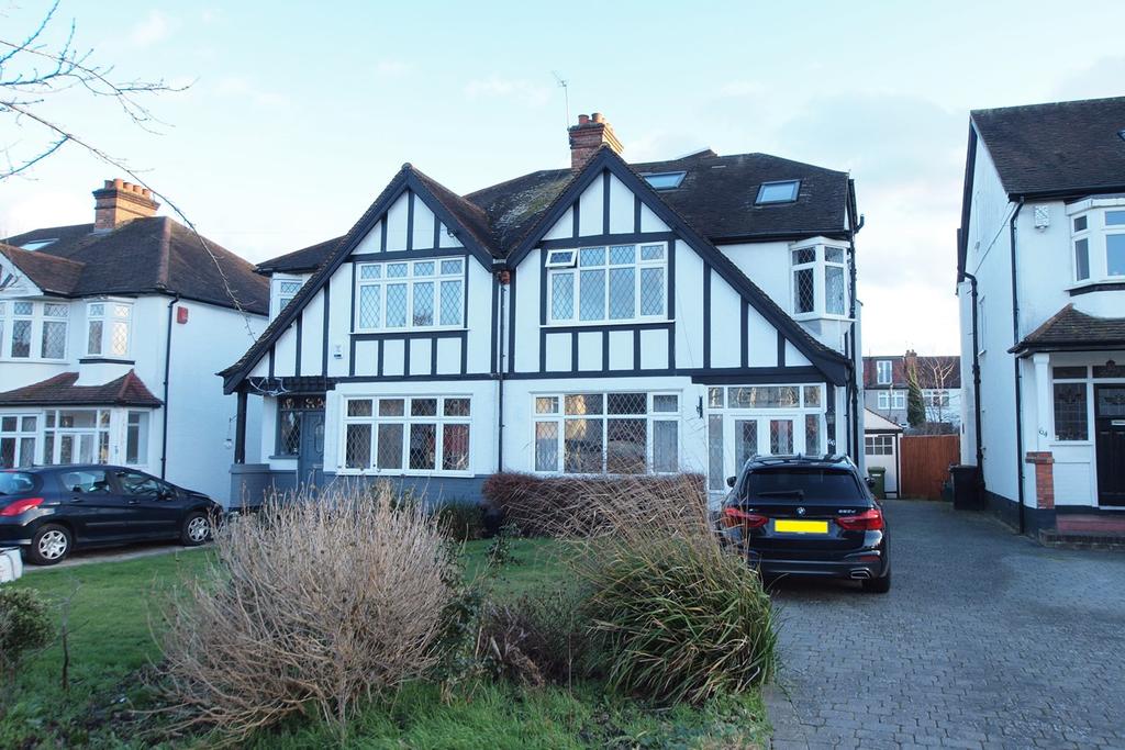 Wickham Chase, West Wickham, BR4 5 bed semidetached house £800,000