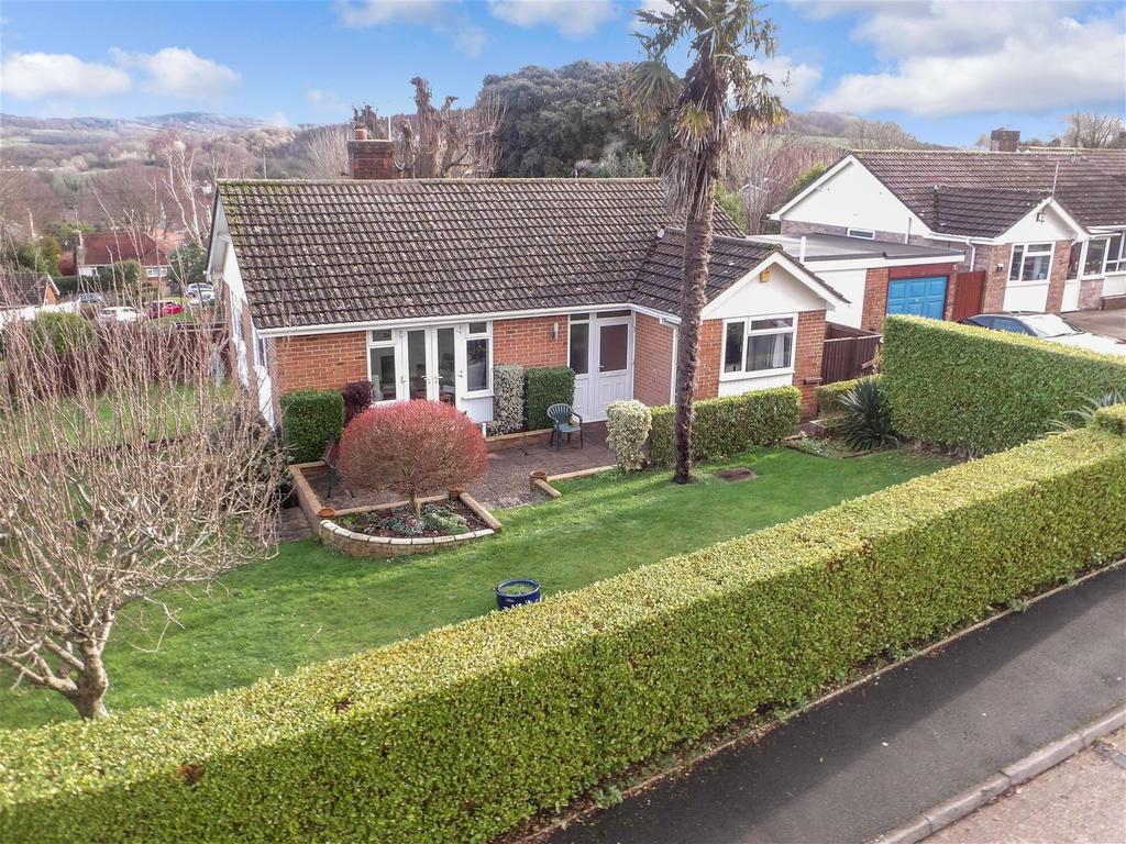 Chatfield Lodge, Newport, Isle of Wight 2 bed detached bungalow £270,000