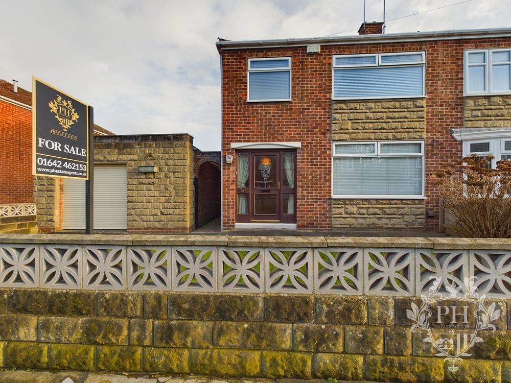 Carron Grove, Middlesbrough 3 bed semidetached house £135,000
