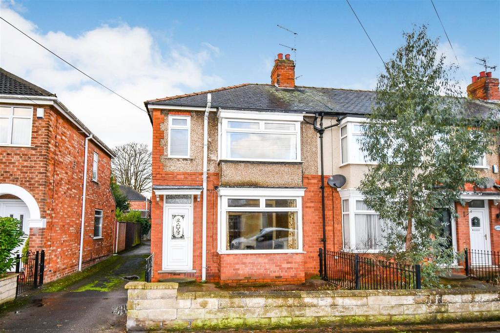 Beck Bank, Cottingham 3 bed end of terrace house £155,000