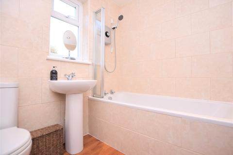 16 Burghley Road, Gateshead, NE10 9RX
