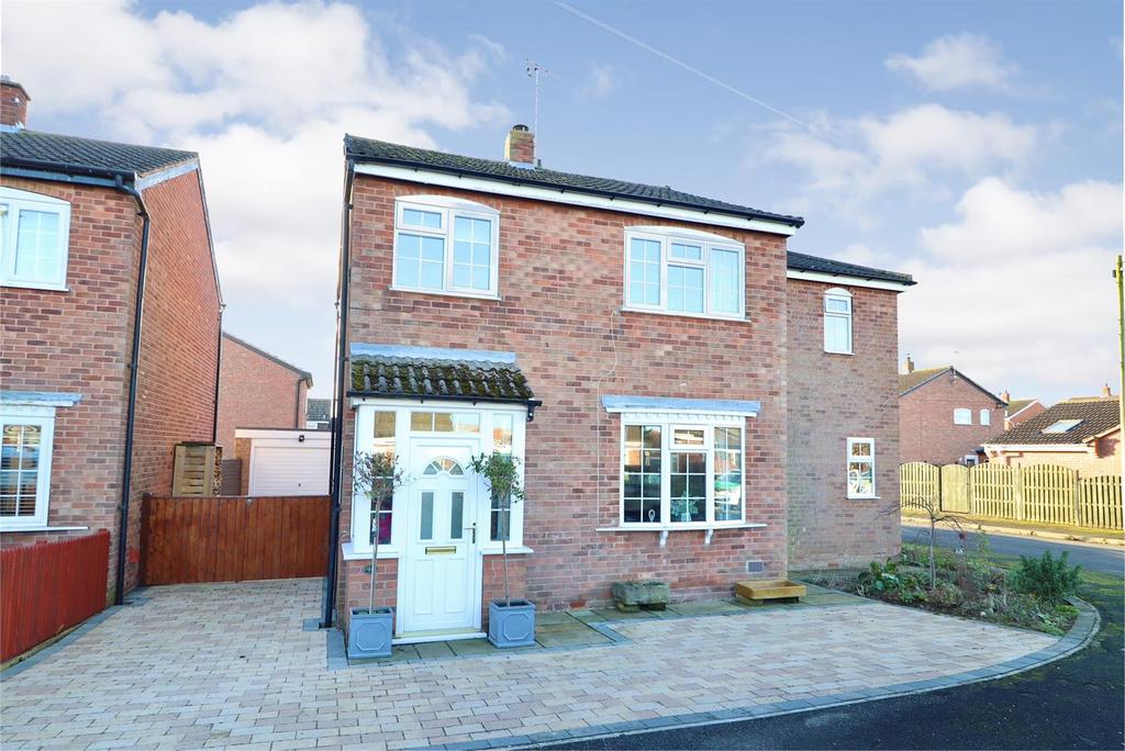 Moorfield Drive, Wilberfoss 4 bed detached house £350,000