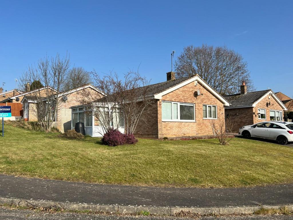 Ebley, Stroud. 2 bed detached bungalow for sale £350,000
