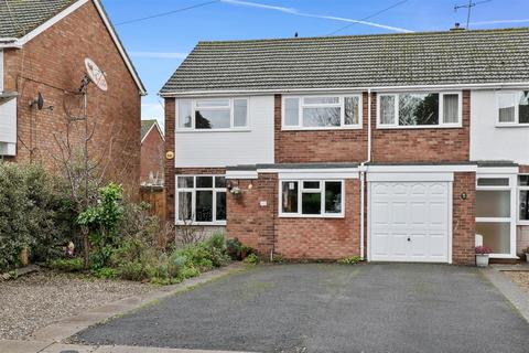 3 bedroom end of terrace house for sale - Addison Road, Worcester