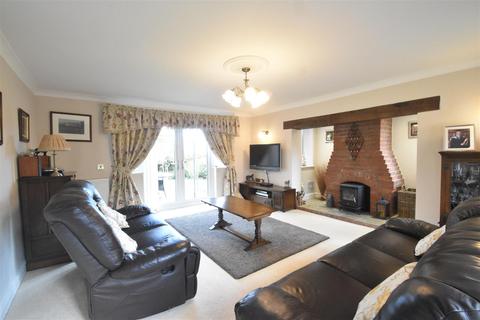 4 bedroom detached house for sale - Chartwell House, 4 Shelton Hall Gardens, Shrewsbury SY3 8BS